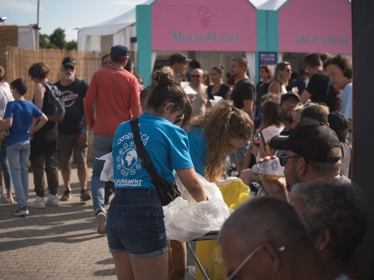 Surtri supports Franco