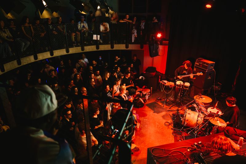 102524_Holy_Tongue_FLEE_web_paul.bourdrel-31